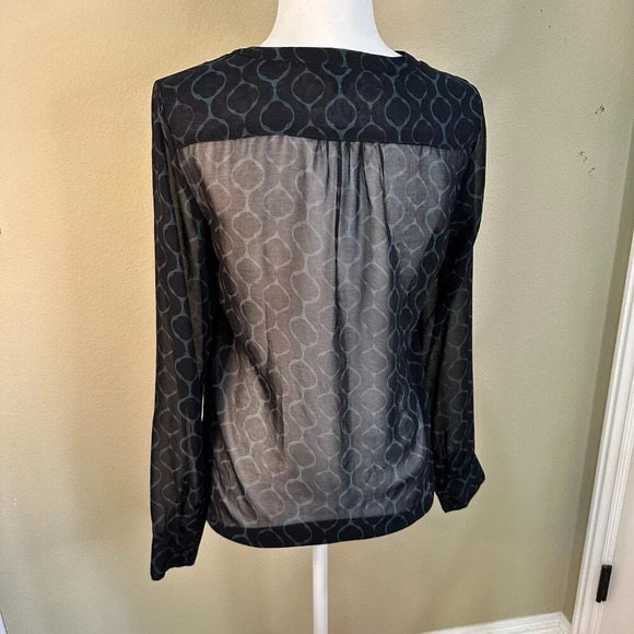 BANANA REPUBLIC Sheer Pintucked Print Blouse Top Button Front - S - Picture 5 of 8